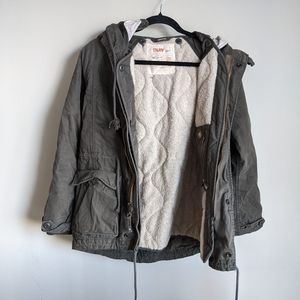 Aritzia TNA Griffith Convertible Parka